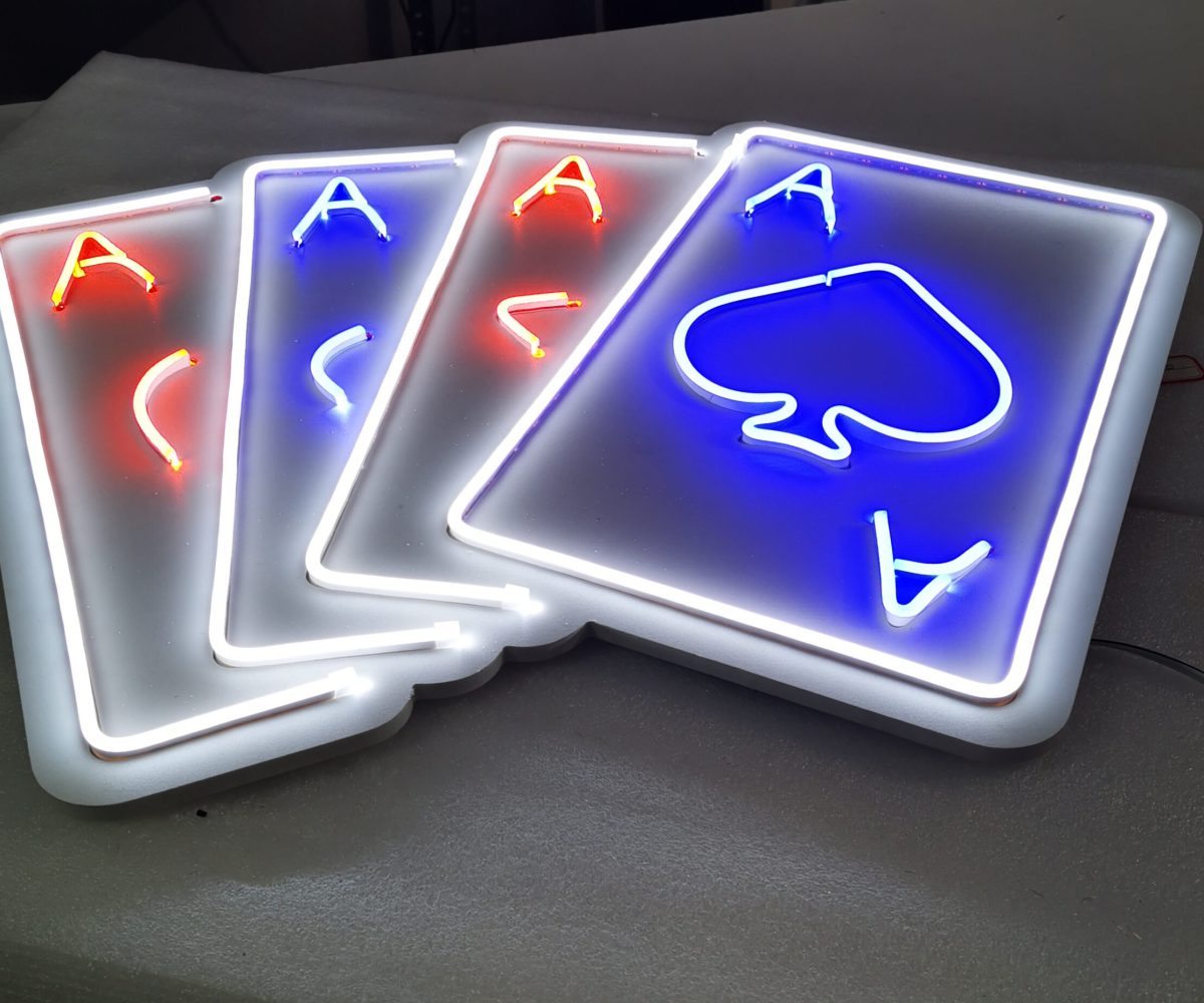 NEON-GLEX-ΕΠΙΓΡΑΦΗ-ΣΕ-PVC-PLEXIGLASS-1-scaled